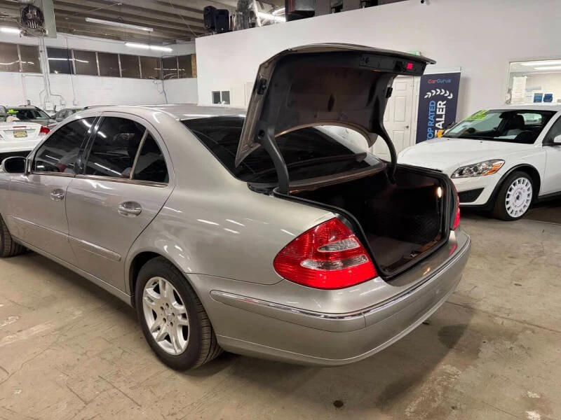 2004 Mercedes-Benz W211 E-Class - Image 17 of 20