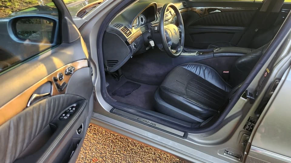 2004 Mercedes-Benz W211 E 55 & E 63 AMG - Image 10 of 12