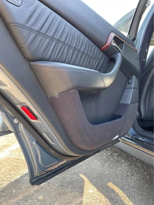 2004 Mercedes-Benz W220 S-Class - Image 8 of 20