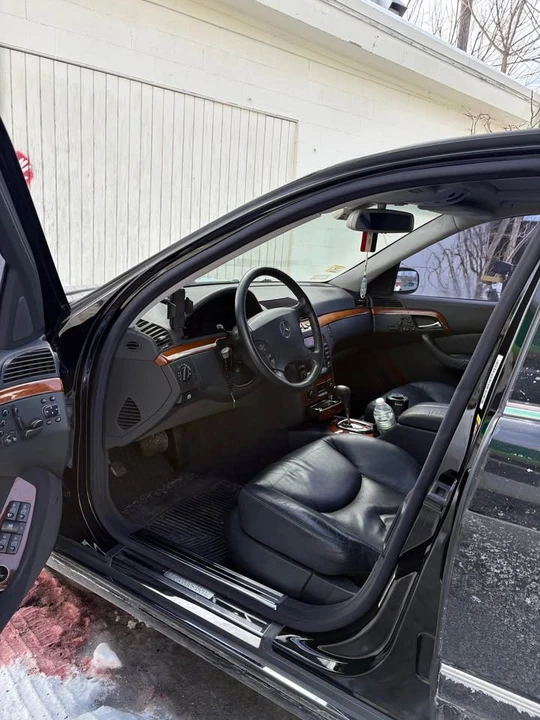2004 Mercedes-Benz W220 S-Class - Image 12 of 17