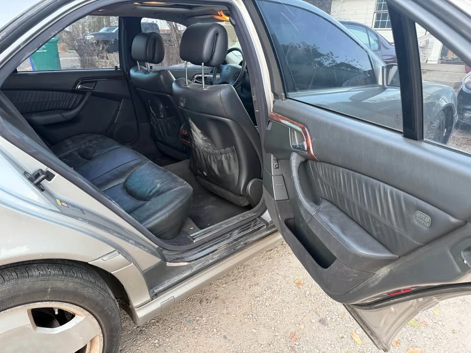 2004 Mercedes-Benz W220 S-Class - Image 12 of 13