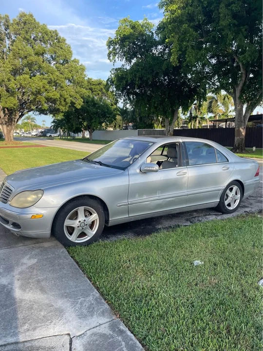 2004 Mercedes-Benz W220 S-Class - Image 2 of 4