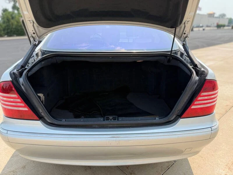 2004 Mercedes-Benz W220 S-Class - Image 9 of 19