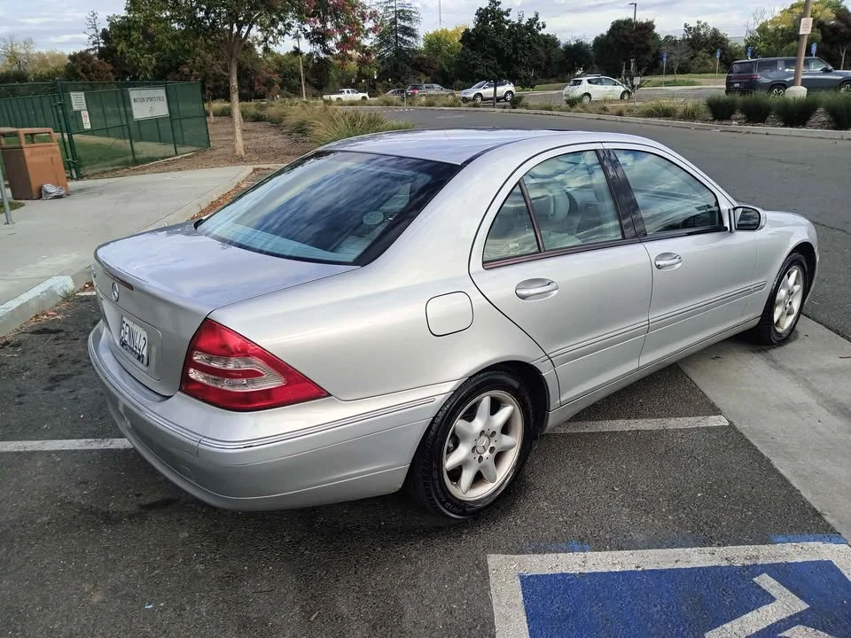 2004 Mercedes-Benz W203 C-Class - Image 18 of 20