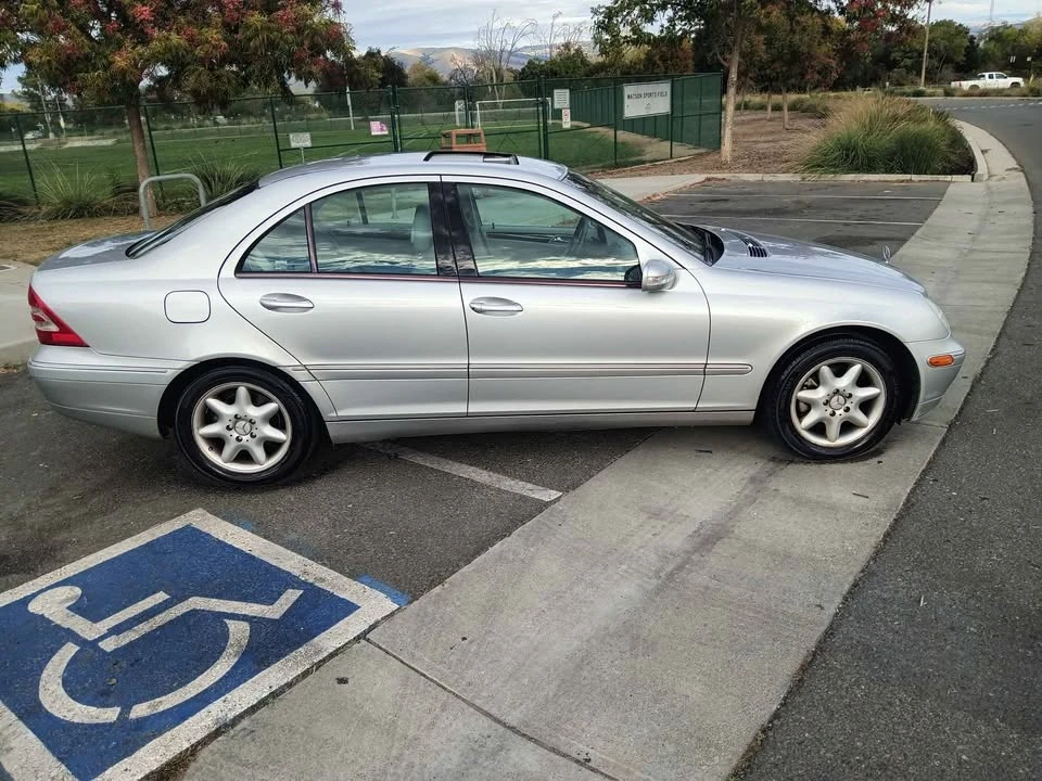 2004 Mercedes-Benz W203 C-Class - Image 17 of 20