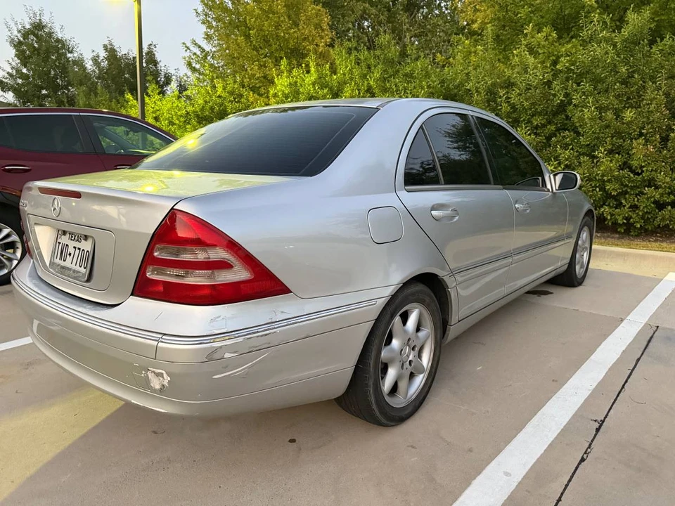 2004 Mercedes-Benz W203 C-Class - Image 4 of 9