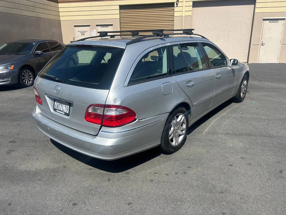 2004 Mercedes-Benz W211 E-Class - Image 4 of 8