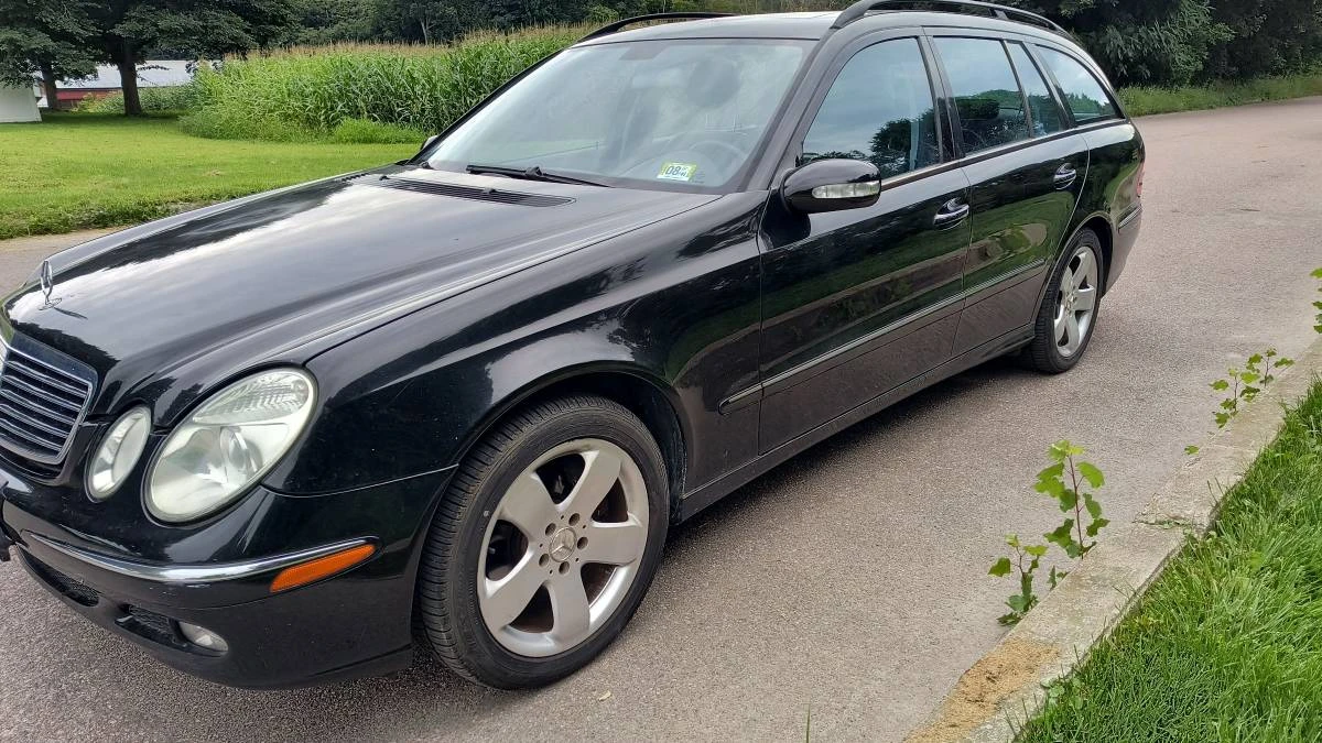 2004 Mercedes-Benz W211 E-Class - Image 2 of 17