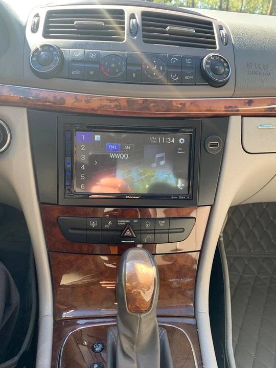 2004 Mercedes-Benz W211 E-Class - Image 15 of 16