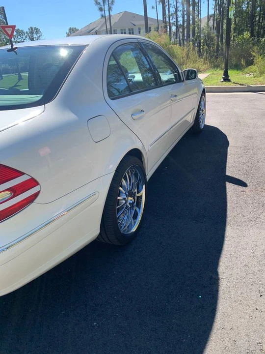 2004 Mercedes-Benz W211 E-Class - Image 4 of 16