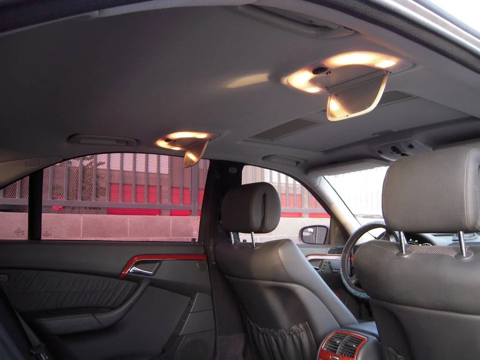 2004 Mercedes-Benz W220 S-Class - Image 15 of 18