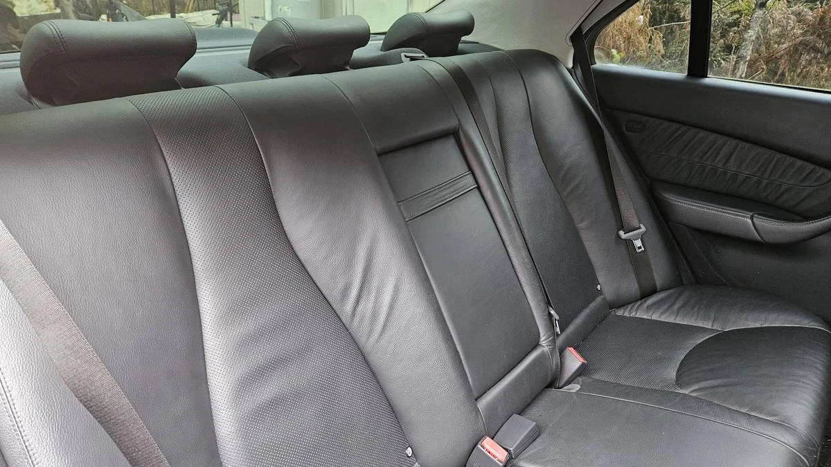 2004 Mercedes-Benz W220 S-Class - Image 5 of 10