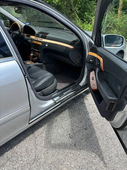 2004 Mercedes-Benz W220 S-Class - Image 17 of 20