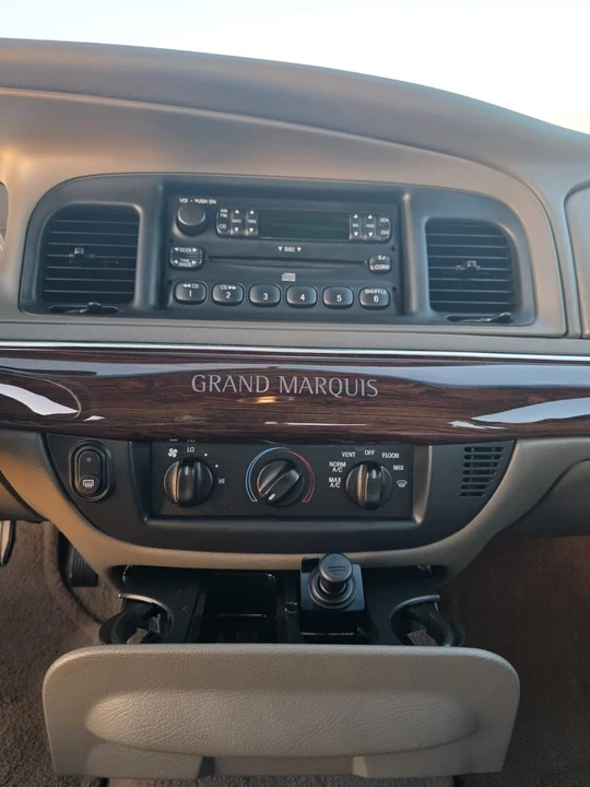 2004 Mercury Grand Marquis - Image 11 of 11