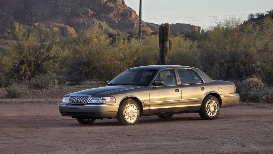 2004 Mercury Grand Marquis - Image 5 of 11