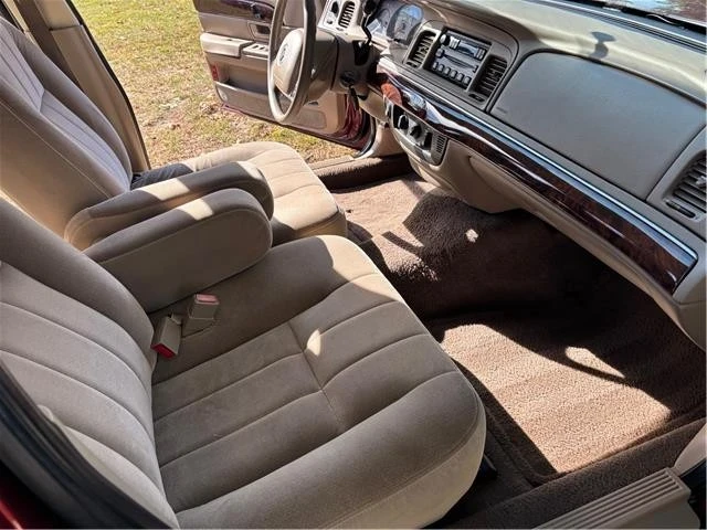 2004 Mercury Grand Marquis - Image 13 of 21