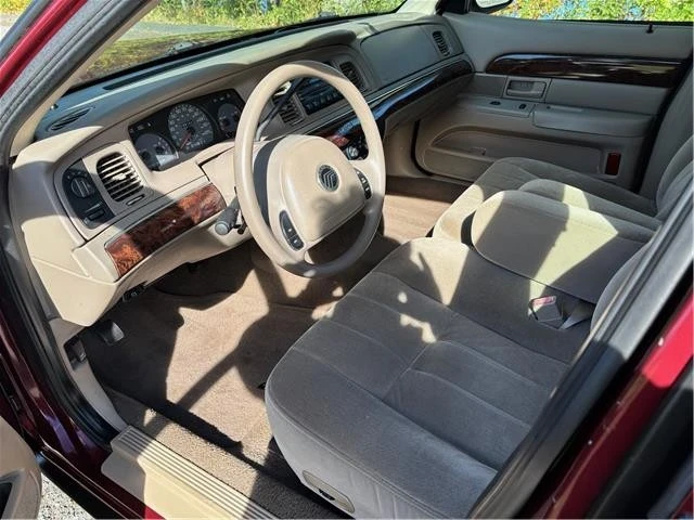 2004 Mercury Grand Marquis - Image 10 of 21
