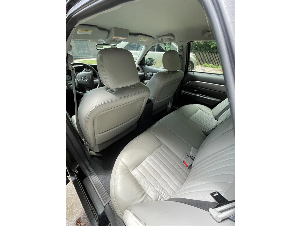 2004 Mercury Marauder - Image 18 of 31