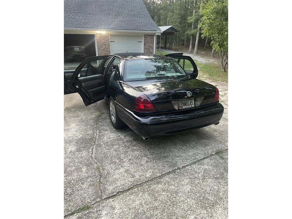 2004 Mercury Marauder - Image 6 of 31