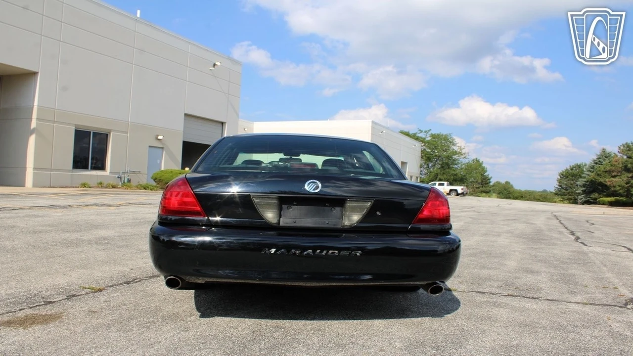 2004 Mercury Marauder - Image 17 of 21