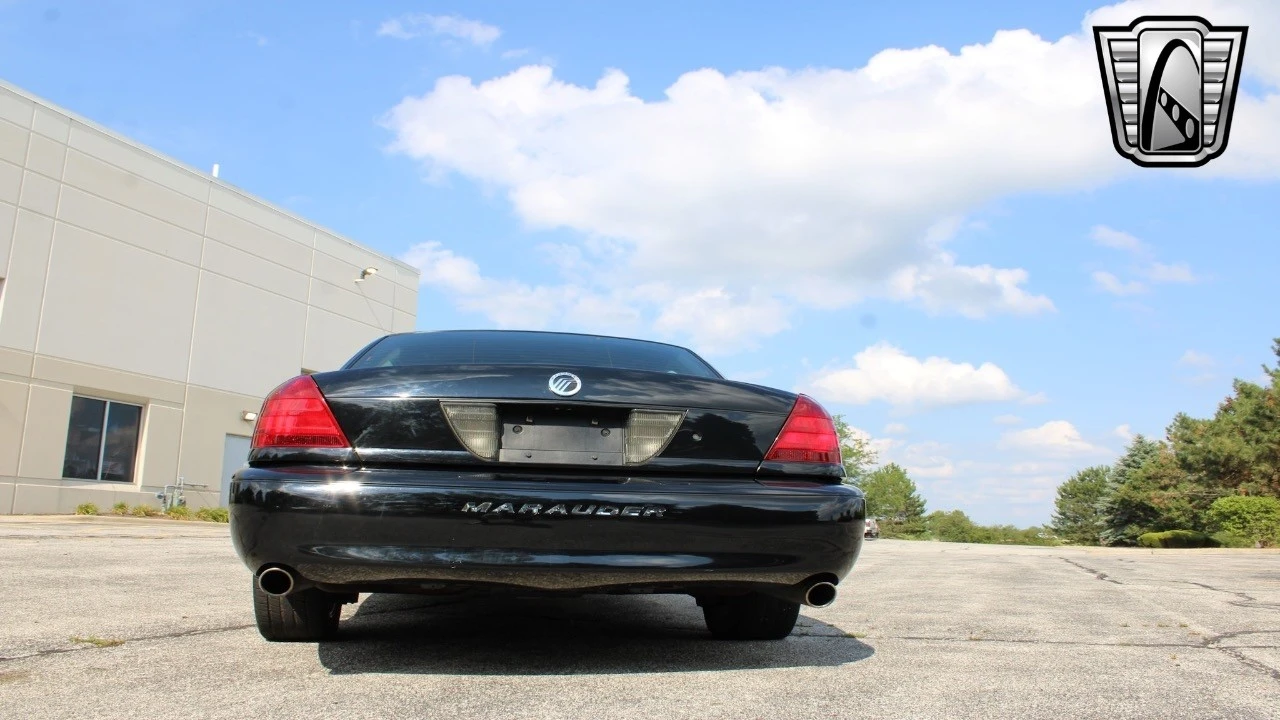2004 Mercury Marauder - Image 8 of 12