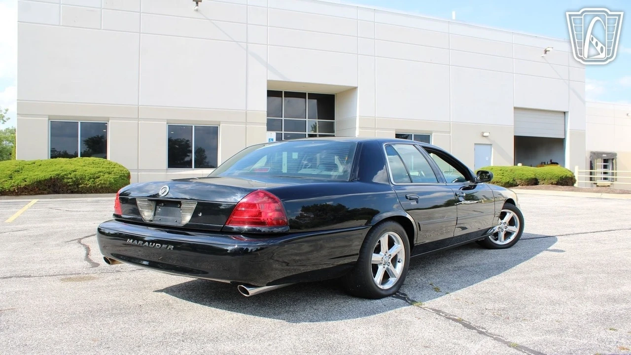 2004 Mercury Marauder - Image 14 of 21