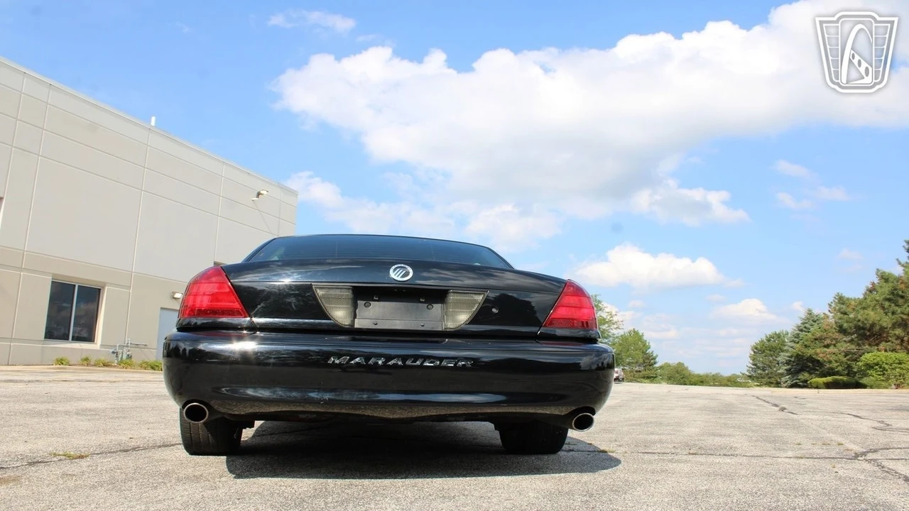 2004 Mercury Marauder - Image 15 of 21