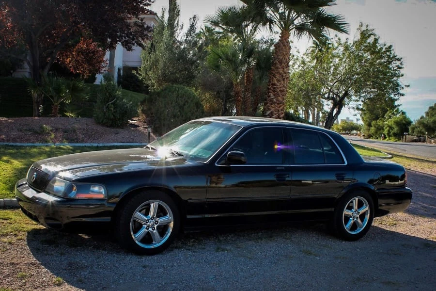 2004 Mercury Marauder - Image 2 of 11
