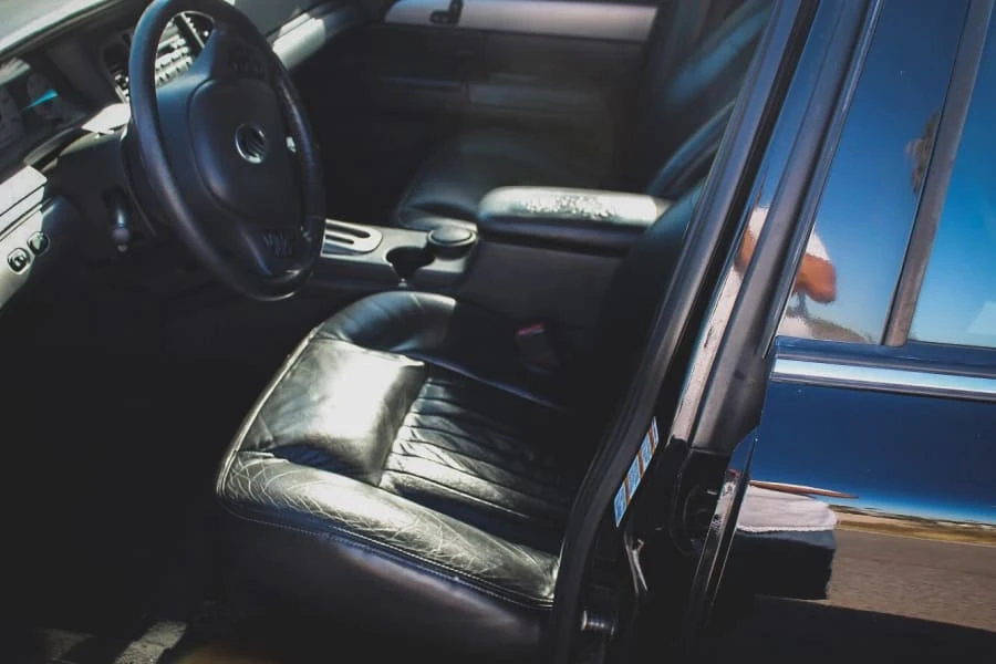 2004 Mercury Marauder - Image 6 of 11