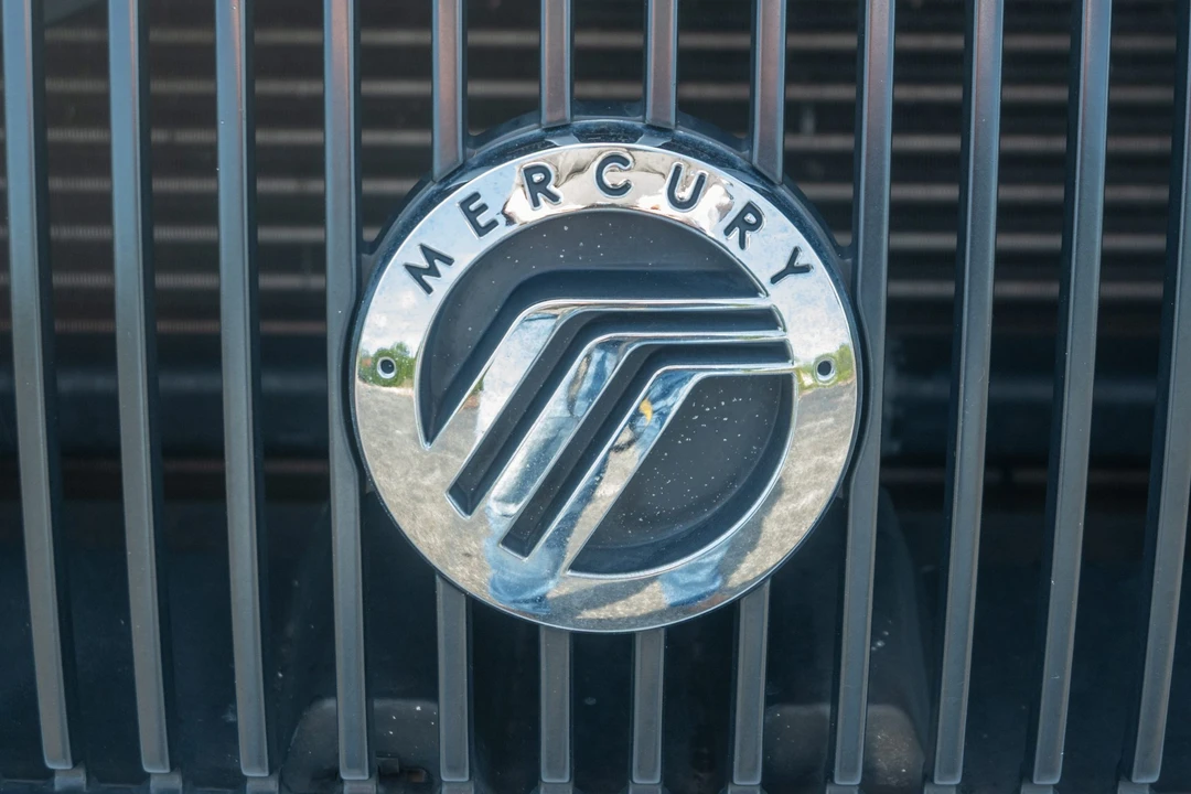 2004 Mercury Marauder - Image 15 of 31
