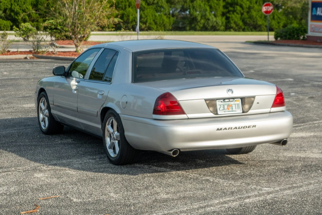 2004 Mercury Marauder - Image 8 of 31