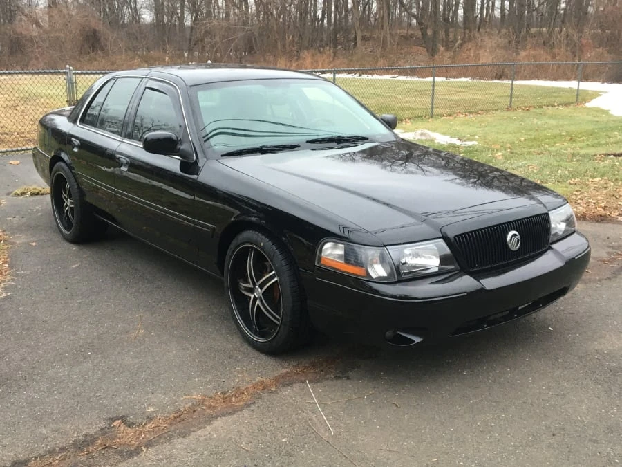 2004 Mercury Marauder - Image 5 of 9