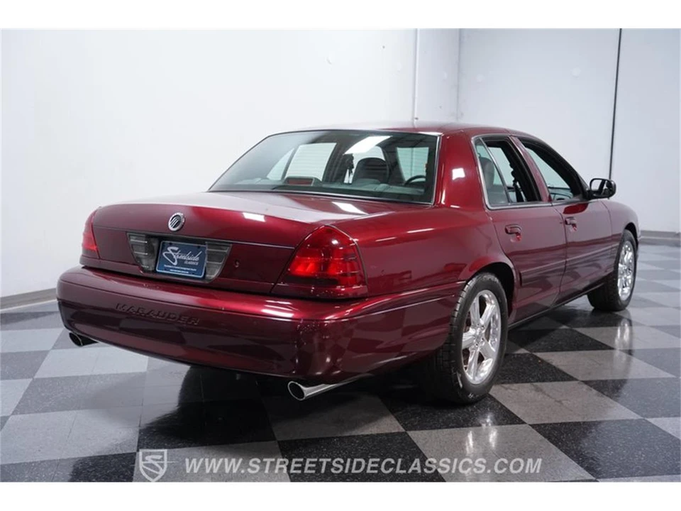 2004 Mercury Marauder - Image 10 of 31
