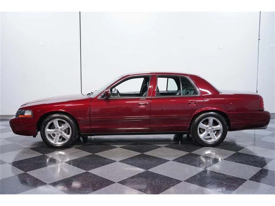 2004 Mercury Marauder - Image 2 of 31