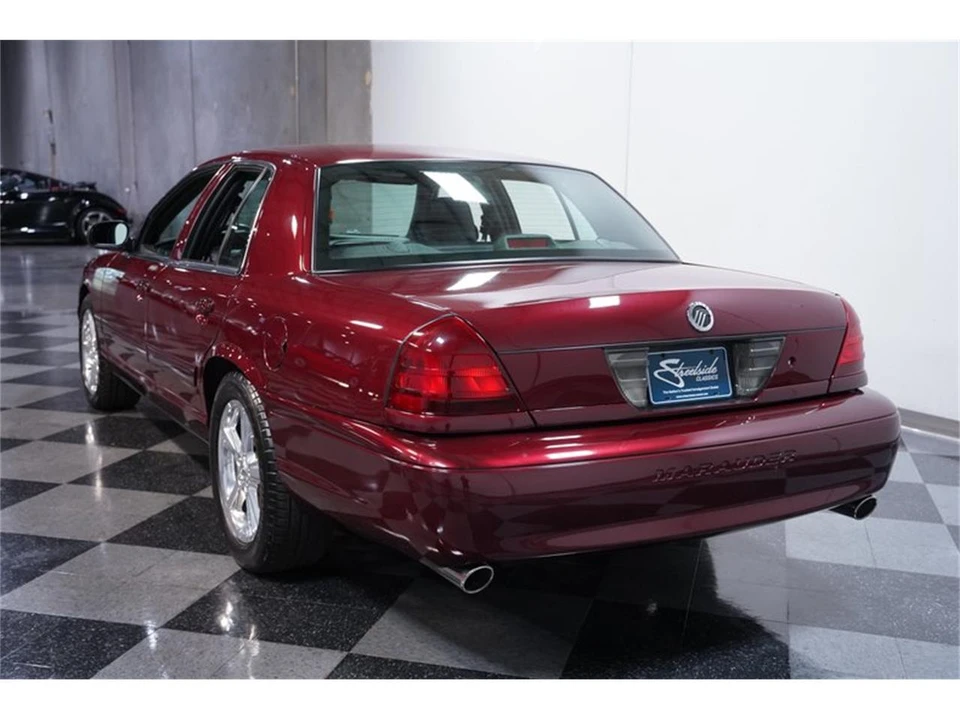 2004 Mercury Marauder - Image 8 of 31