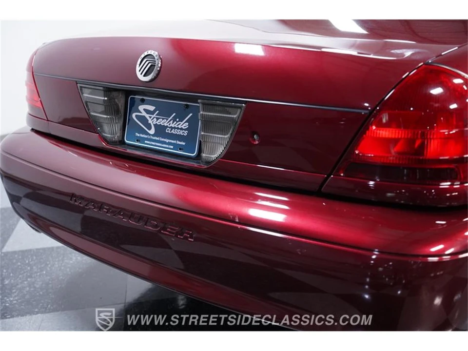 2004 Mercury Marauder - Image 21 of 31