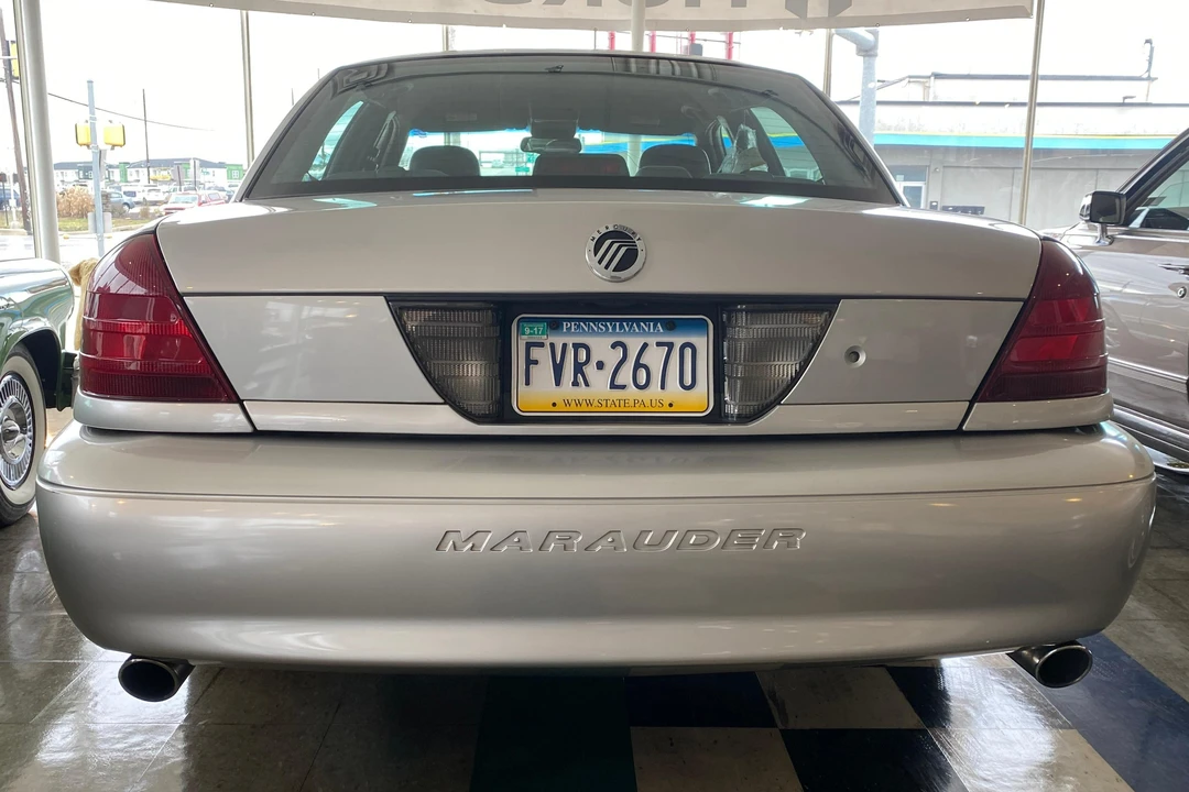 2004 Mercury Marauder - Image 5 of 5