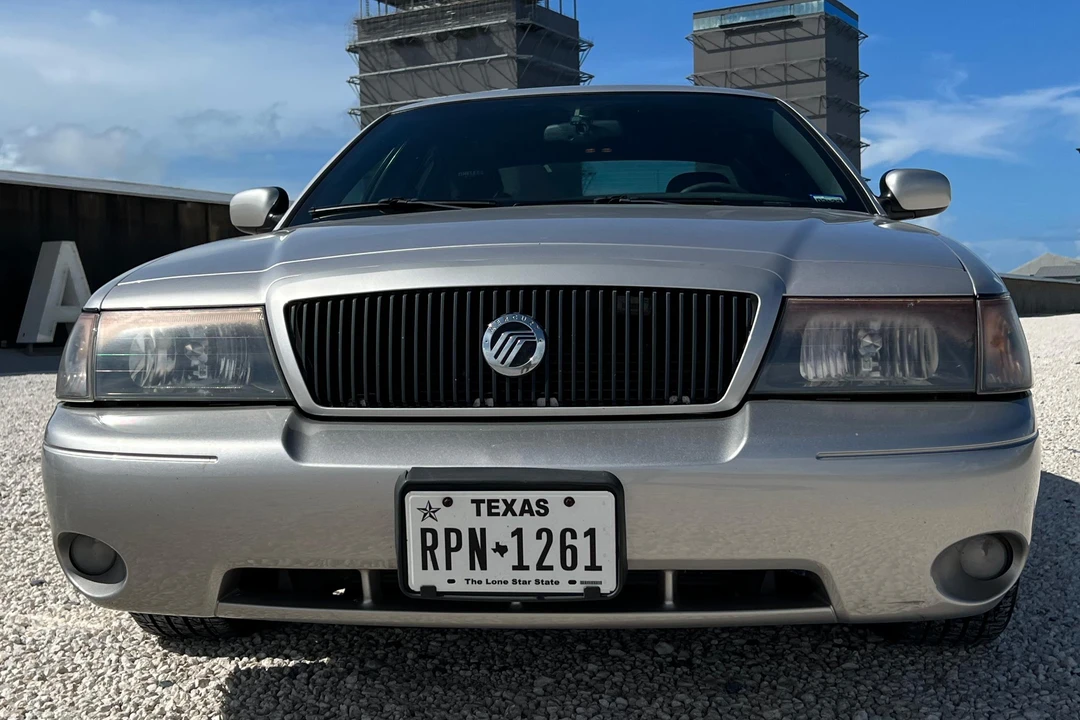 2004 Mercury Marauder - Image 2 of 30
