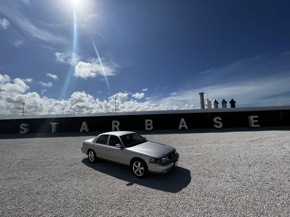 2004 Mercury Marauder - Image 19 of 30