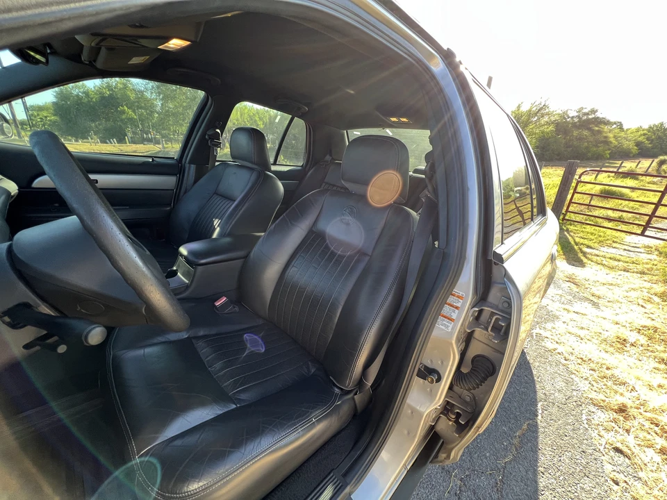 2004 Mercury Marauder - Image 29 of 30