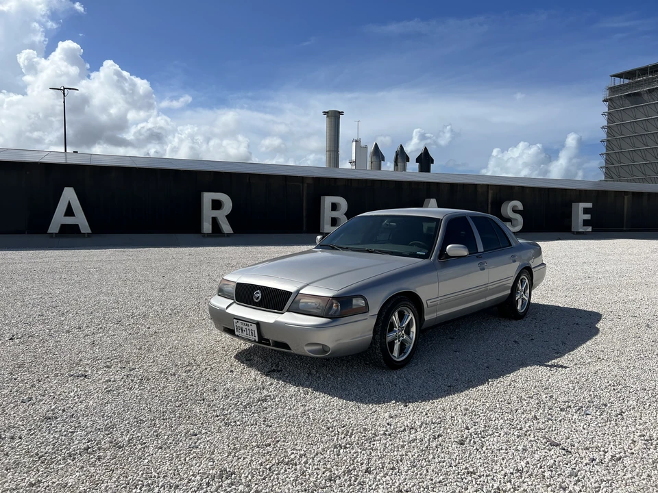 2004 Mercury Marauder - Image 8 of 30