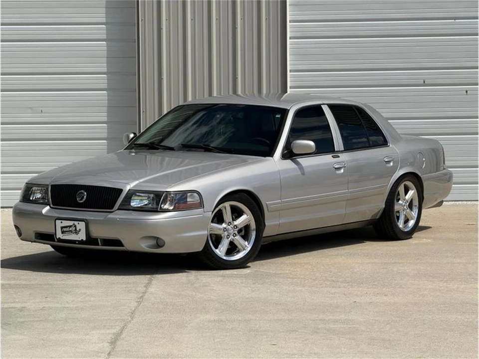2004 Mercury Marauder - Image 8 of 31