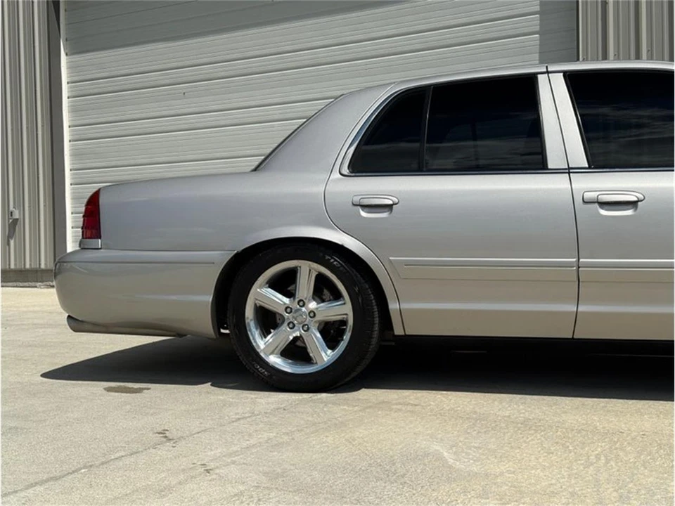 2004 Mercury Marauder - Image 13 of 31