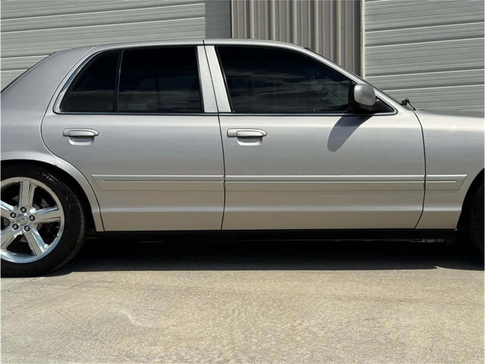 2004 Mercury Marauder - Image 14 of 31