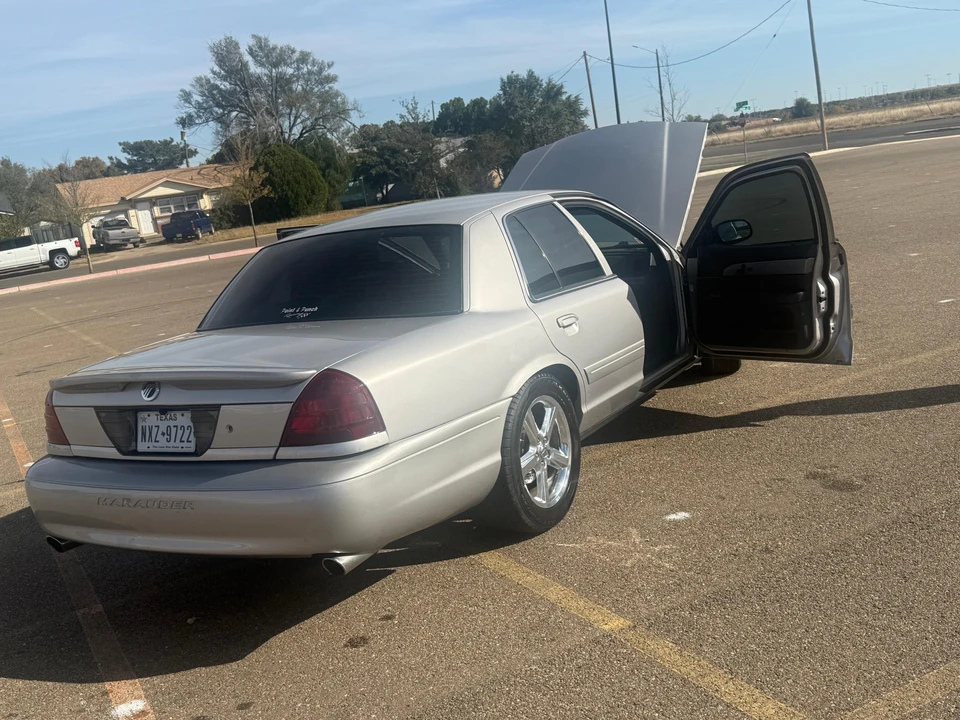 2004 Mercury Marauder - Image 14 of 31