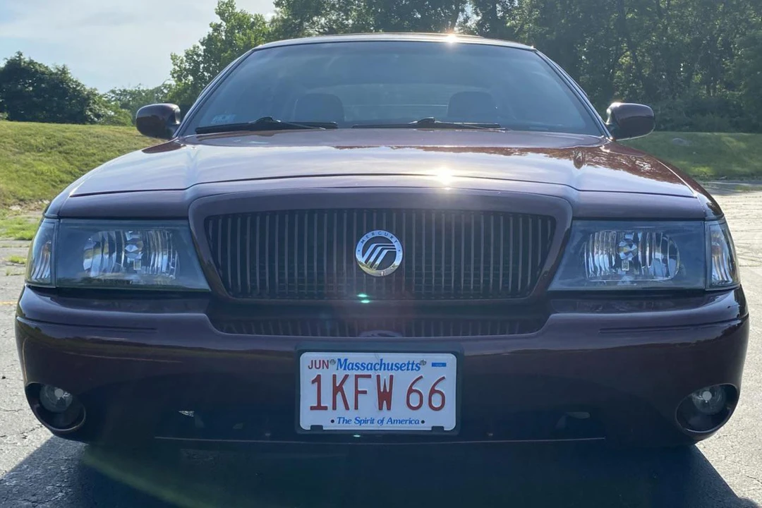2004 Mercury Marauder - Image 2 of 31