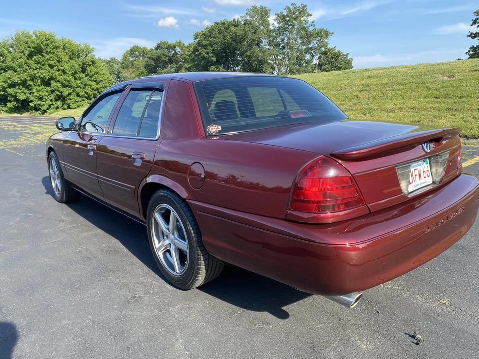2004 Mercury Marauder - Image 9 of 31