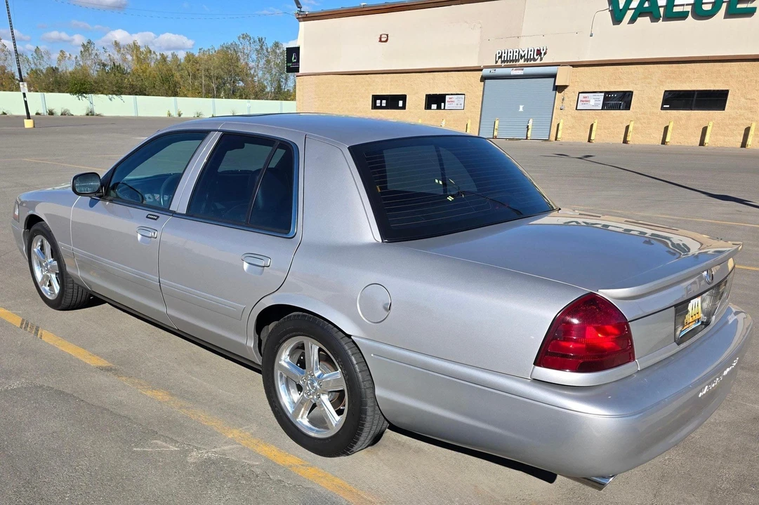 2004 Mercury Marauder - Image 4 of 31