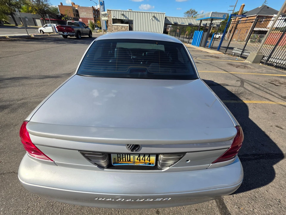2004 Mercury Marauder - Image 9 of 31