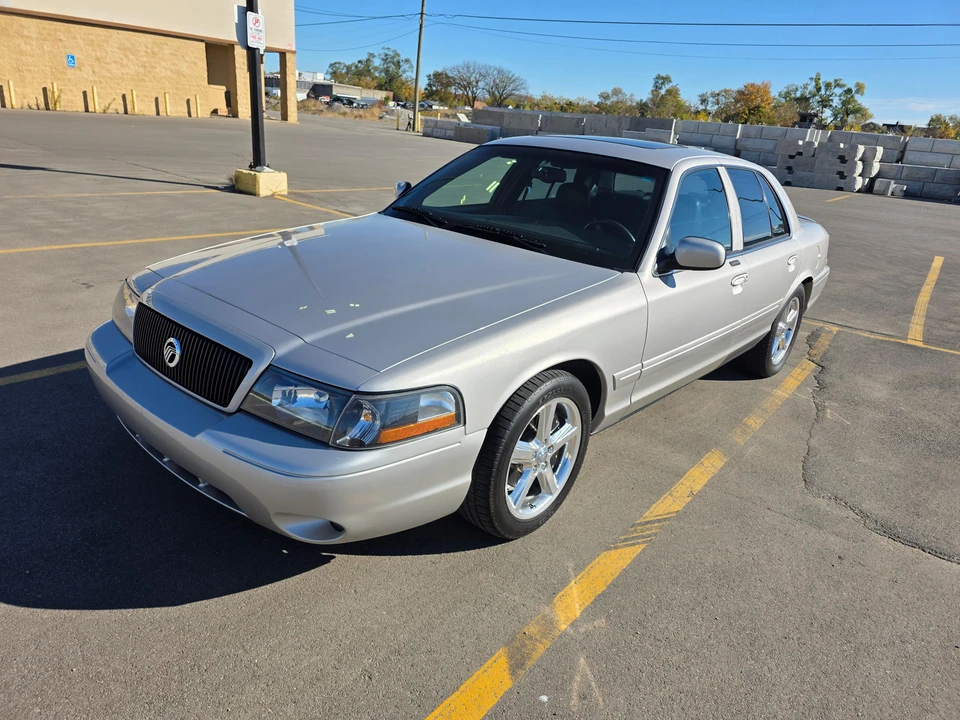 2004 Mercury Marauder - Image 8 of 31